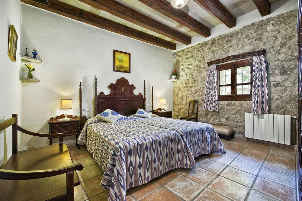 Can Guillo Hotel